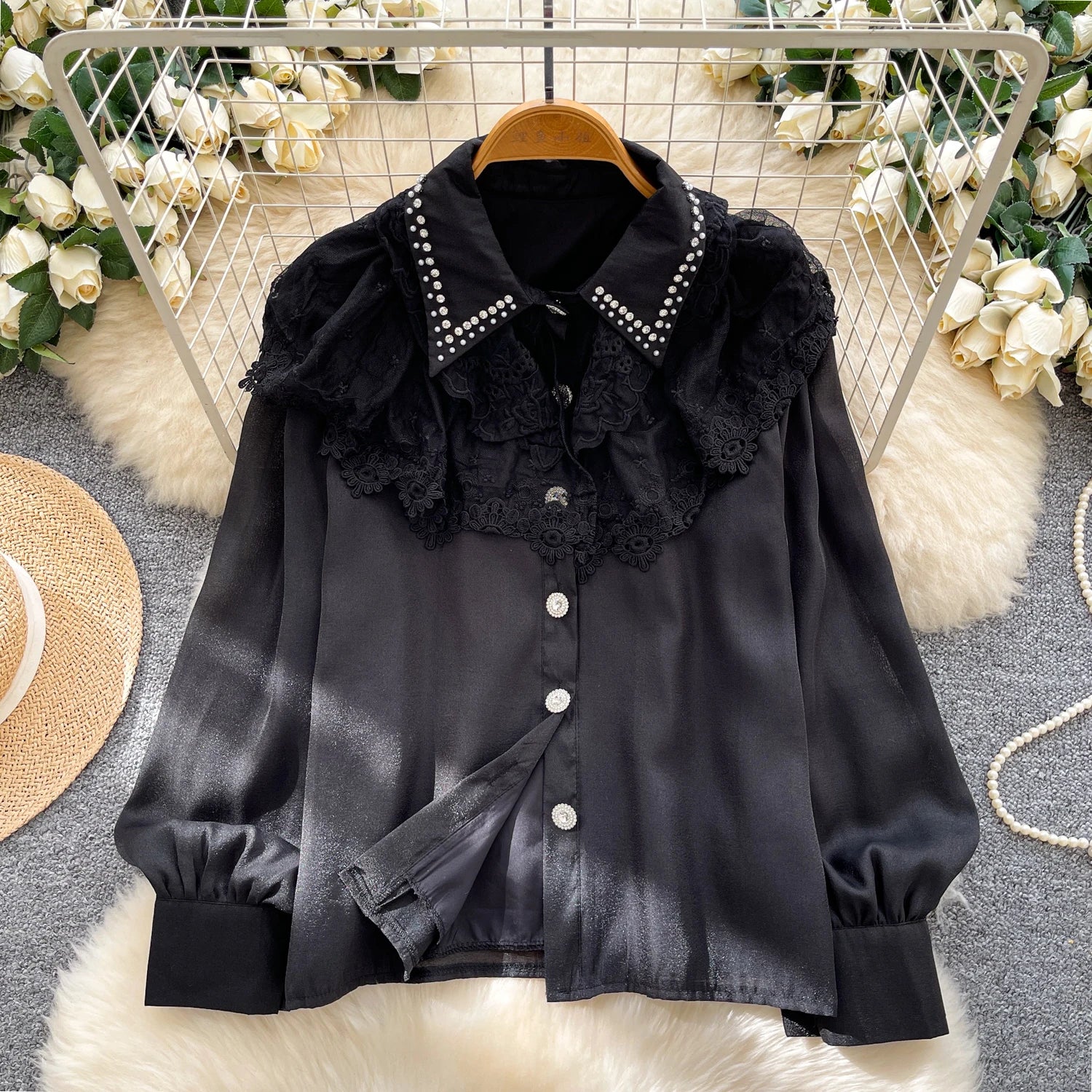 Blusa de Estilo Francés Neploe Con Bordados Elaborados.