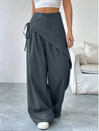 Pantalones de Corte Asimétrico